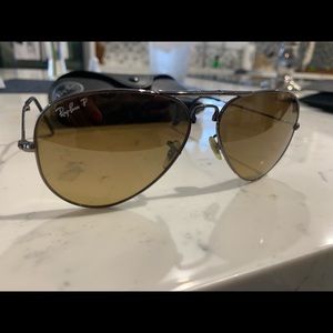 Ray-Ban polarized aviator Sunglasses